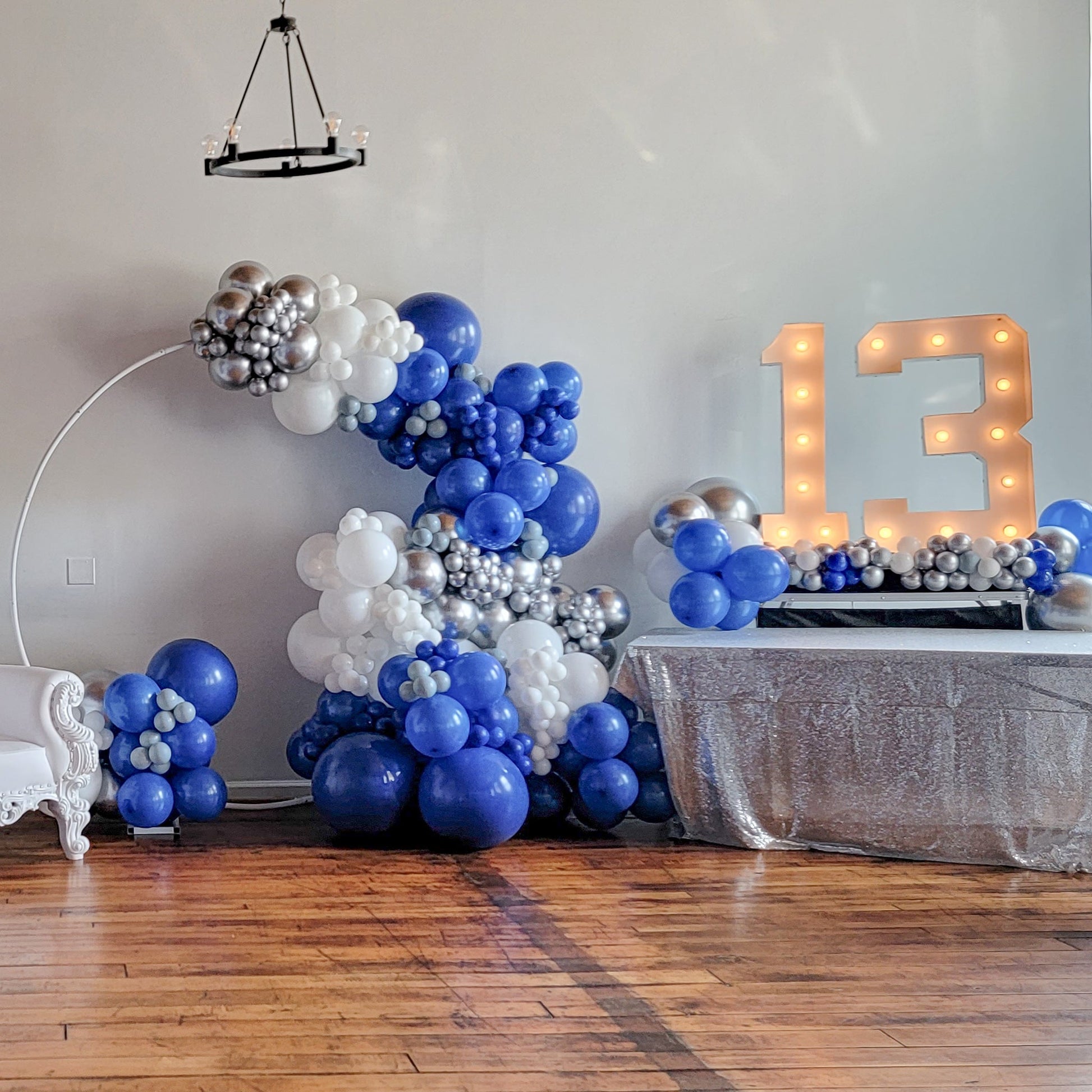 11" Ellie's Royal Blue Latex Balloons (12 Count) - Ellie's Brand