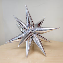 Load image into Gallery viewer, Ellie&#39;s Chrome Silver Starburst Cluster Balloon (26 Inches) - Ellie&#39;s Brand

